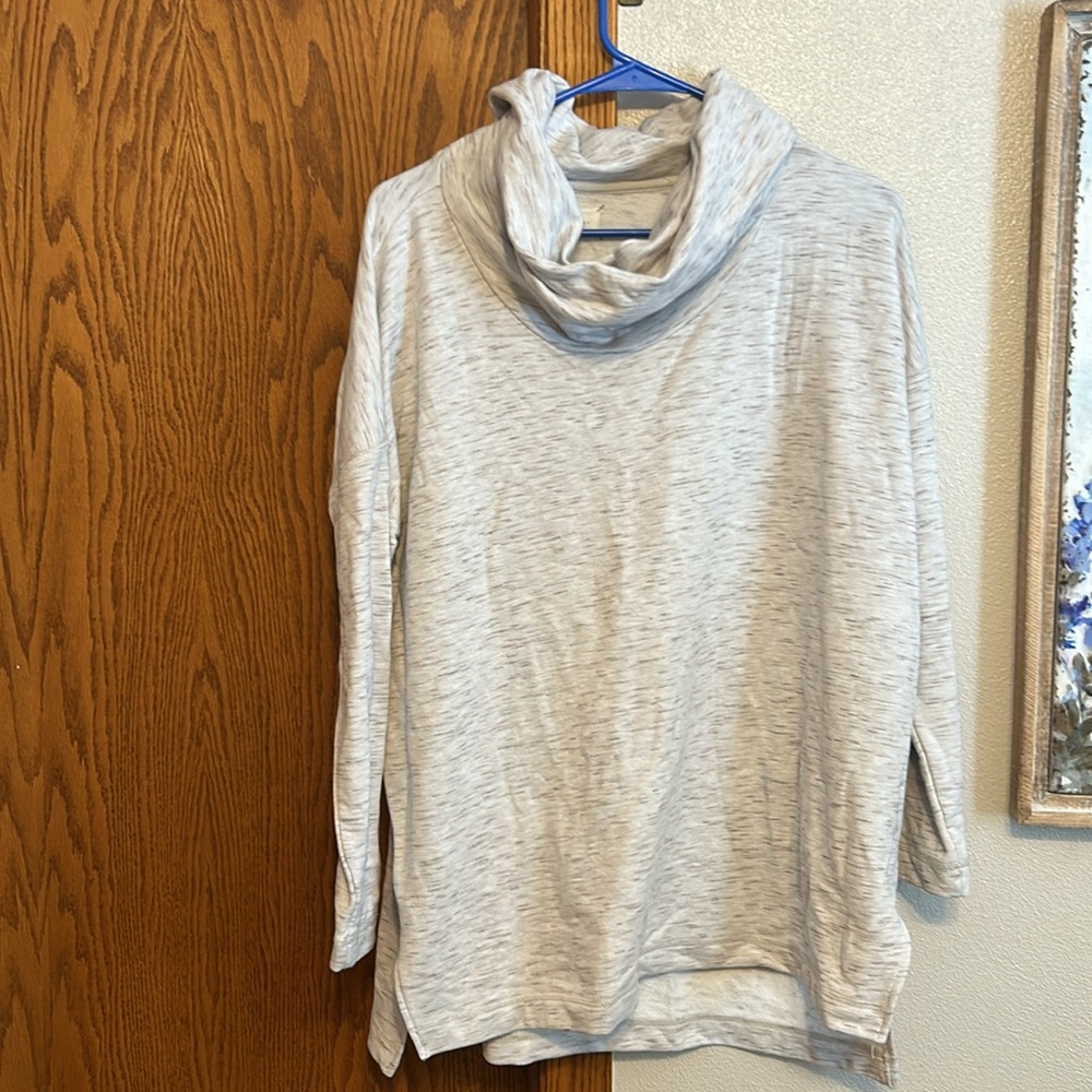 Women’s Lou & Grey Funnel Neck Sweatshirt